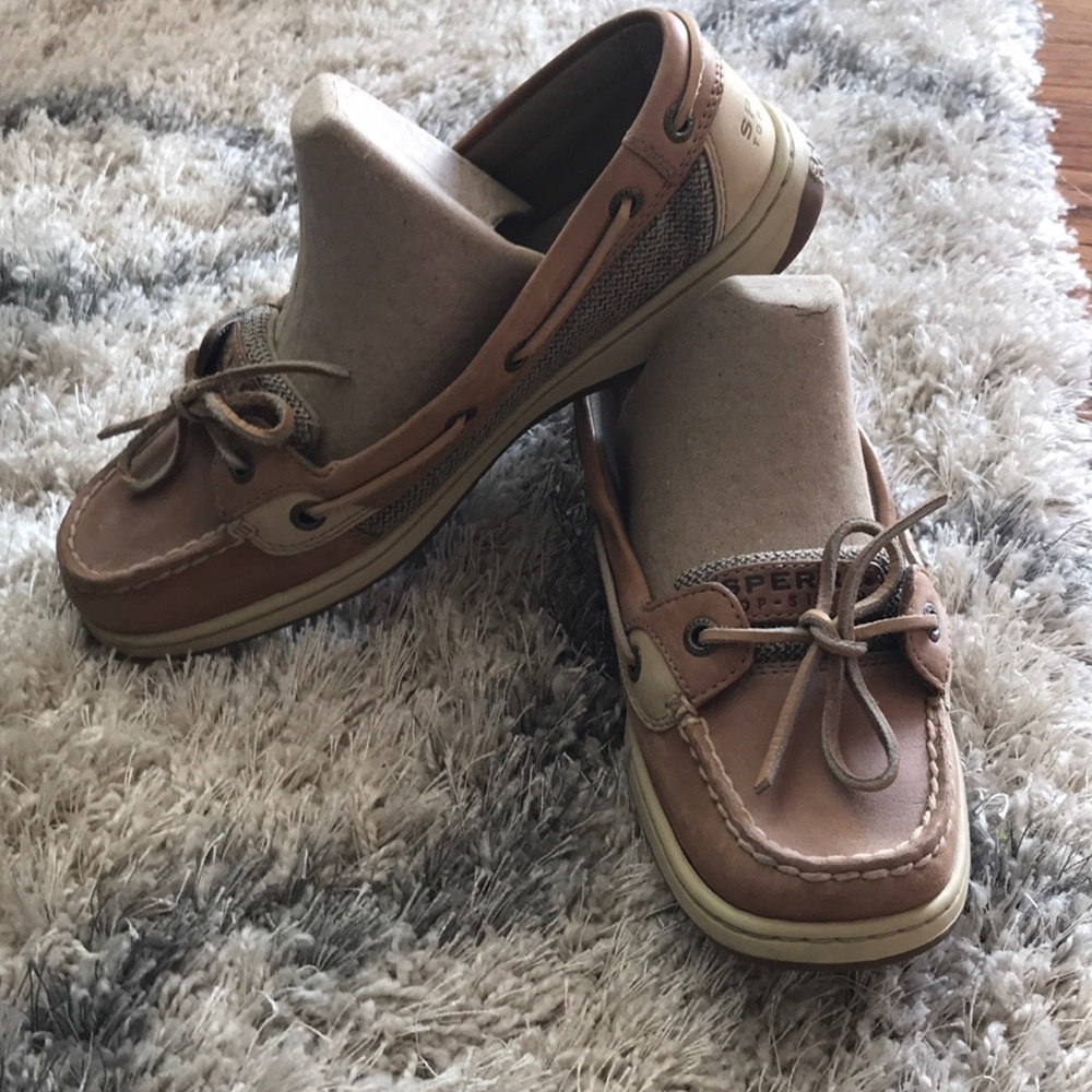 Sperry classic boat shoes size  7.5